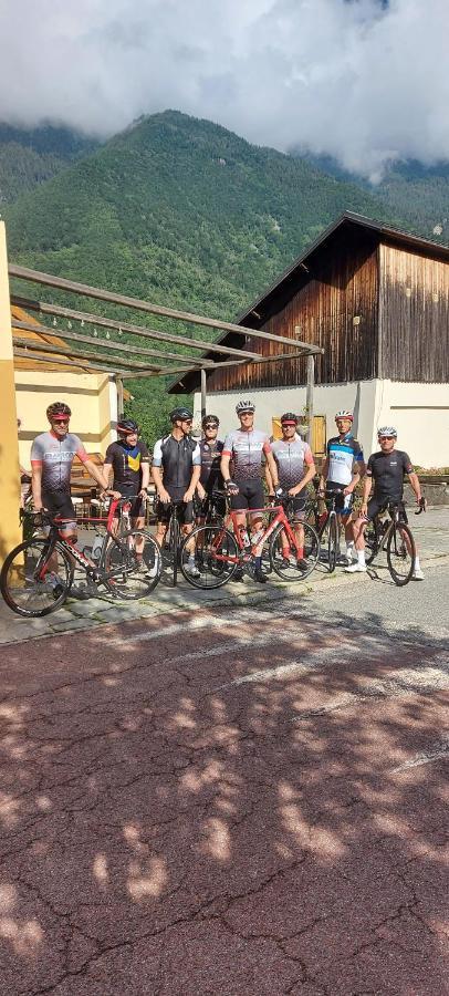 Chambre D'Hotes Le Cycliste La Chapelle  Exteriör bild